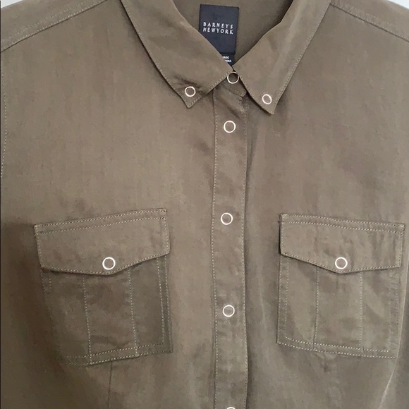 Barneys dark green button down shirt with pockets - Picture 2 of 7